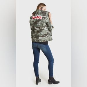 Ingrid & Isabel Maternity MAMA Camo Jacket Size Large NWT